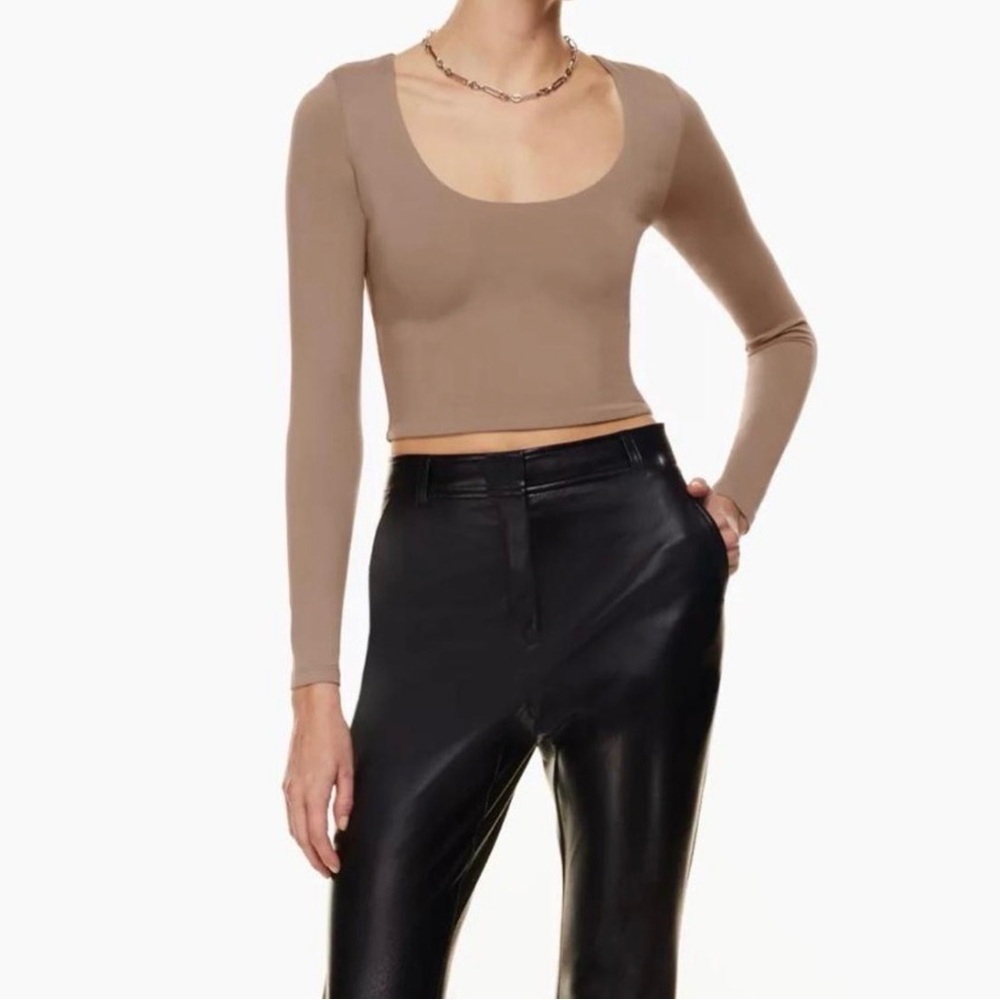 aritzia babaton contour scoop neck long sleeve top womens XL crop Deep taupe
